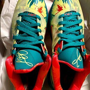 Nike Lebron IX Low White Lime/Bright Mango/New Green 8.5 D (M)